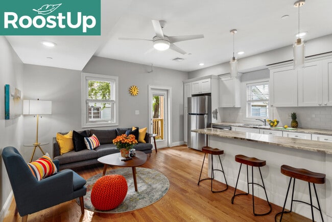 Furnished Bedroom with Private Bath in East Boston - Furnished Bedroom with Private Bath in East Boston Apartment