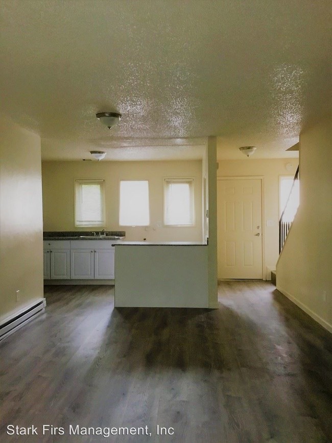 Foto del edificio - 10339 NE Prescott St