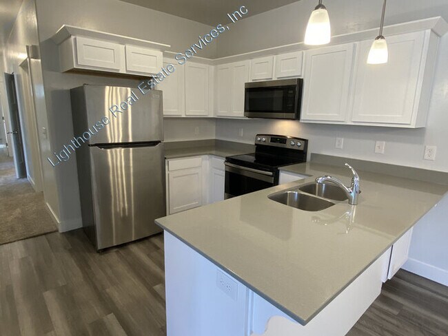 Building Photo - Saratoga Springs Convenient Condo Living!