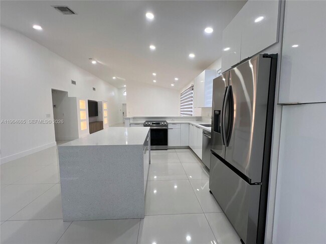 Building Photo - 853 NW 131st Ave