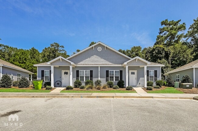Building Photo - 73 Highland Forest Cir