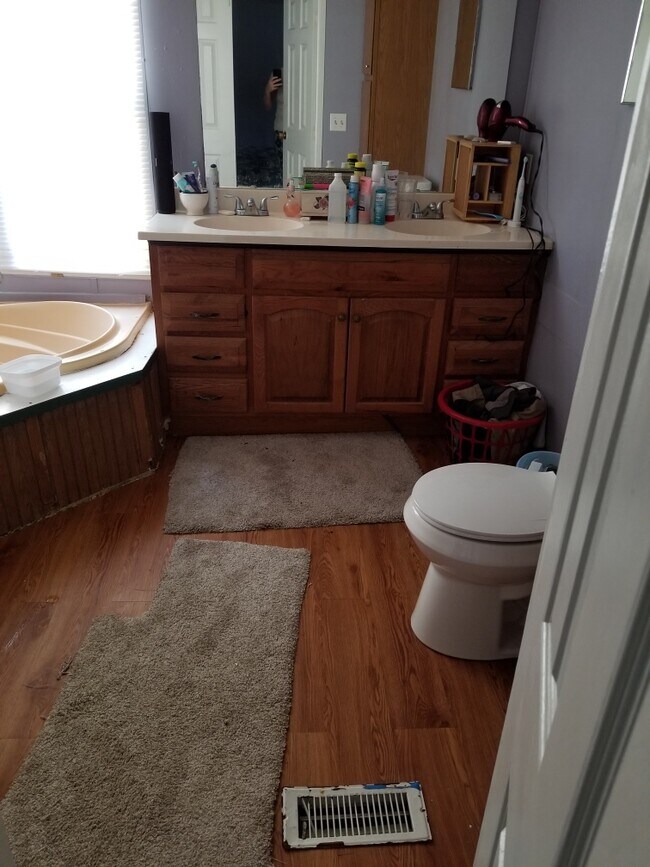 BAÑO PRINCIPAL - 20322 Mountaindale Dr