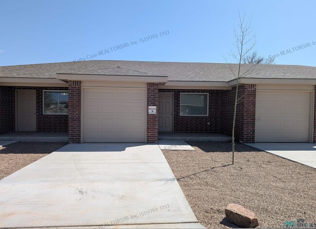 Building Photo - 2032 Janeway St