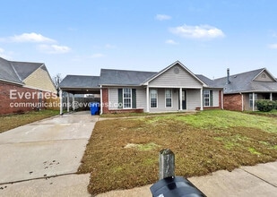 Building Photo - 6330 Magnolia Lakes Dr