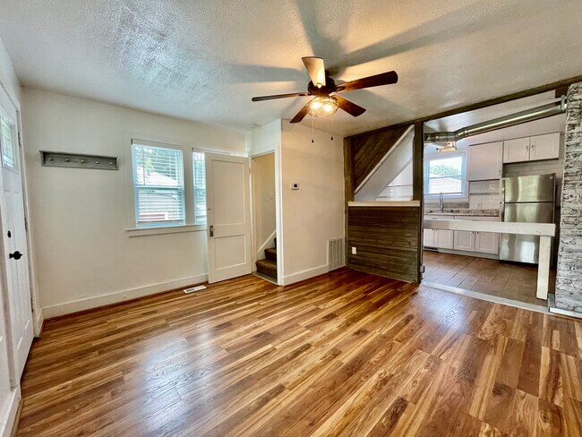 Foto del edificio - 33626 Donnelly St