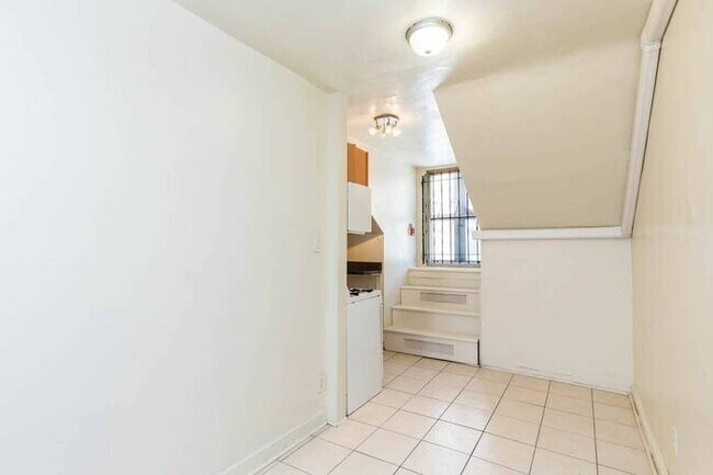 Building Photo - 1429 Spruce St