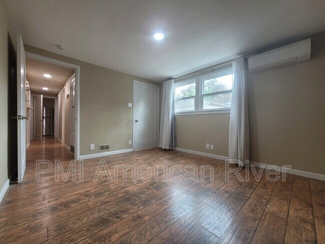 Foto del edificio - 1409 Democracy Alley