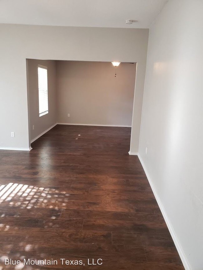 Building Photo - 3 br, 2 bath House - 7308 Amber