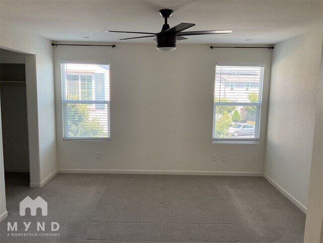 Foto del edificio - 8874 Tethys Ln