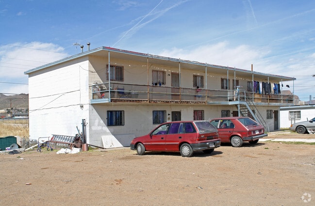 Building Photo - 4408 Sunrise Ave