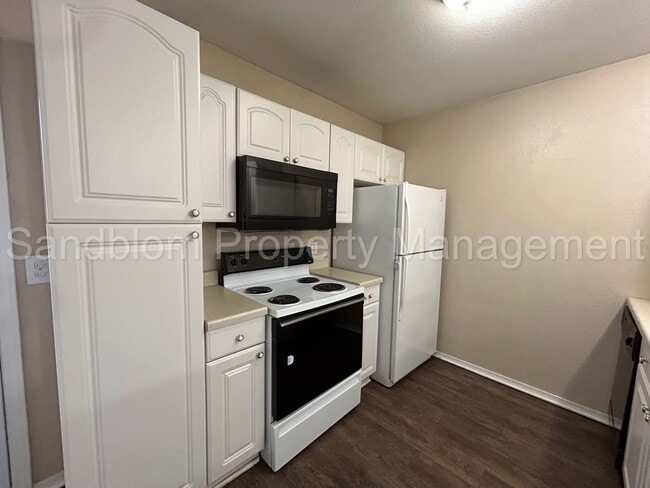 Building Photo - FOR LEASE | Prattville | Available Now!