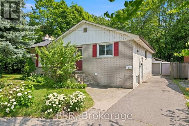 Building Photo - 531 Rodd Ave