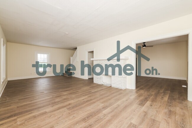 Foto del edificio - 130 Burgess Ave