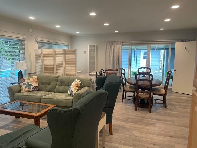 Building Photo - 4224 Beulah Dr