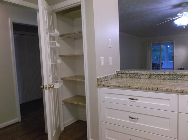 Kitchen pantry for additional storage! - 4195 N Shallowford Rd