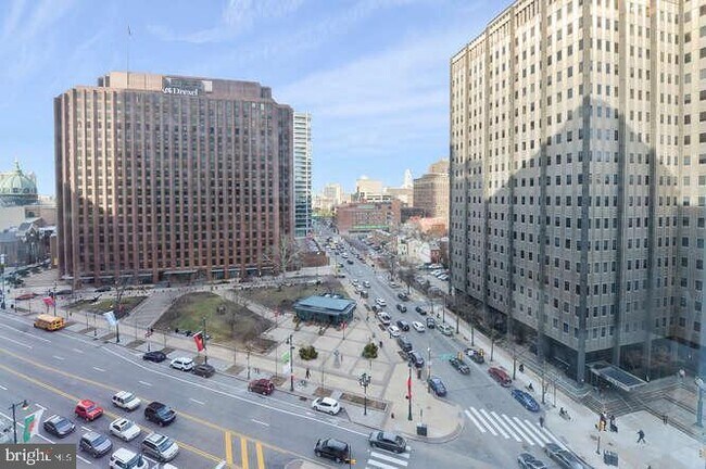 Building Photo - 1600-18 Arch St