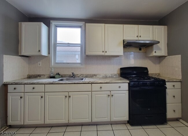 Building Photo - 6 6th St