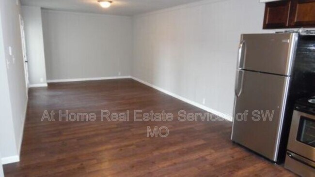 Foto del edificio - 930 S Campbell Ave