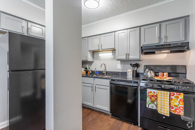 2 Hab, 1 Ba - Garden Plano de planta - Summit Park Apartments