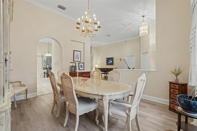 Foto del edificio - 702 Brooker Ridge Ct