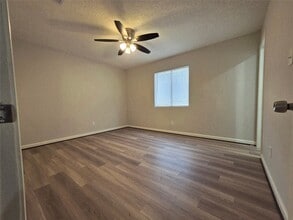 Building Photo - 9713 Yuma St