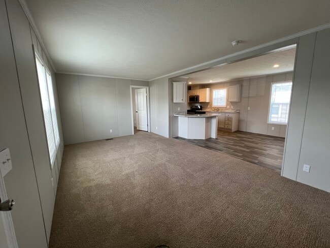 Building Photo - 131 Elm