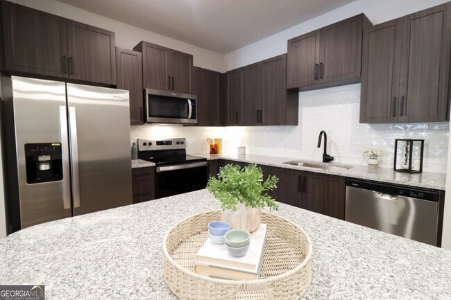 Foto del edificio - 300 Hwy 81