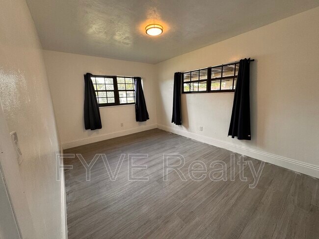 Foto del edificio - 1140 NE 110th Terrace