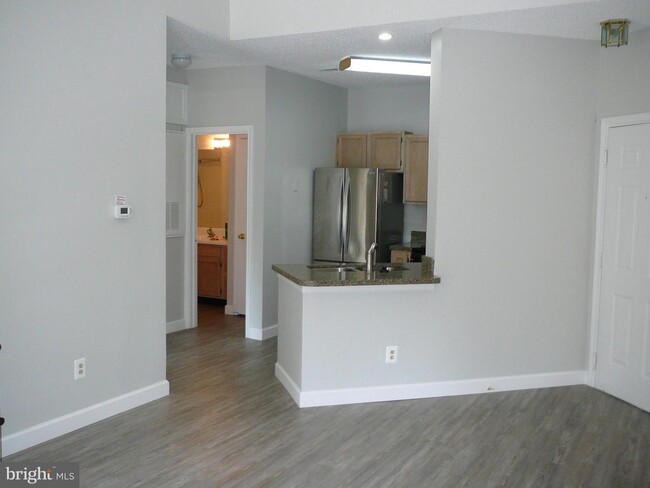 Building Photo - 4409 Sedgehurst Dr