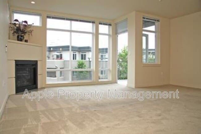 Foto del edificio - 211 Kirkland Ave