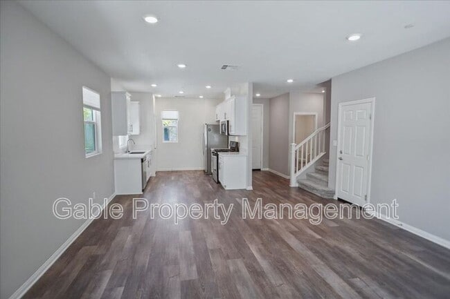 Building Photo - 17111 Zion Dr