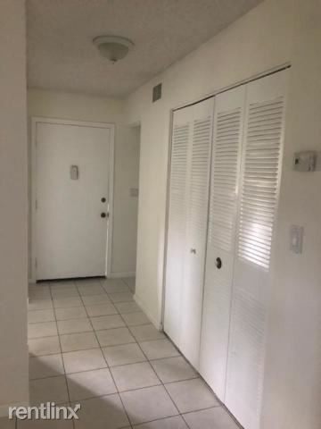 Foto del edificio - 1 br, 1 bath  - 6106 Forest Hill Blvd