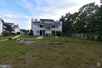 Building Photo - 4002 Tracy Ct