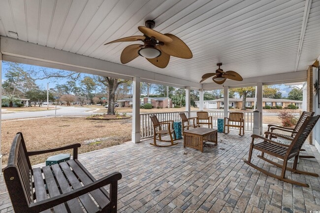 Building Photo - 583 Mockingbird Ave