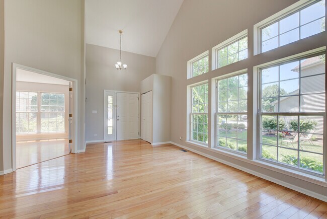 Building Photo - 1265 Dunbarton Dr