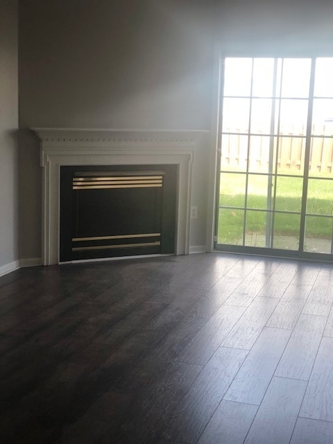 Building Photo - 3 Bedroom 2.5 bath w/1 car garage - Country Estates