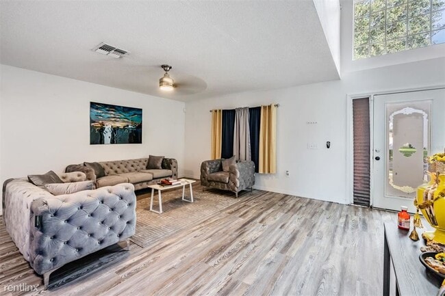 Building Photo - 4 br, 3 bath House - 10325 i Frog Pond Drive
