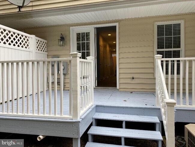 Foto del edificio - 28447 Pinehurst Cir