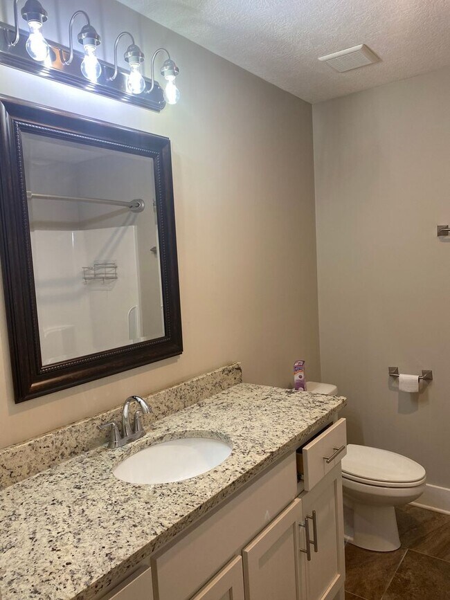 Foto del edificio - 16 White Birch Dr