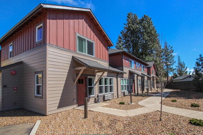 Building Photo - Ponderosa Heights