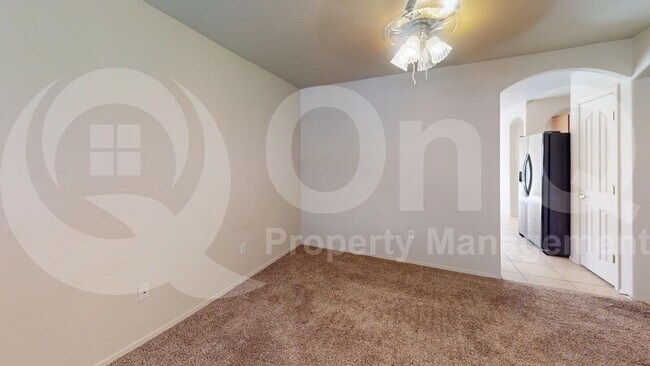 Foto del edificio - 4066 E Cameo Point Dr