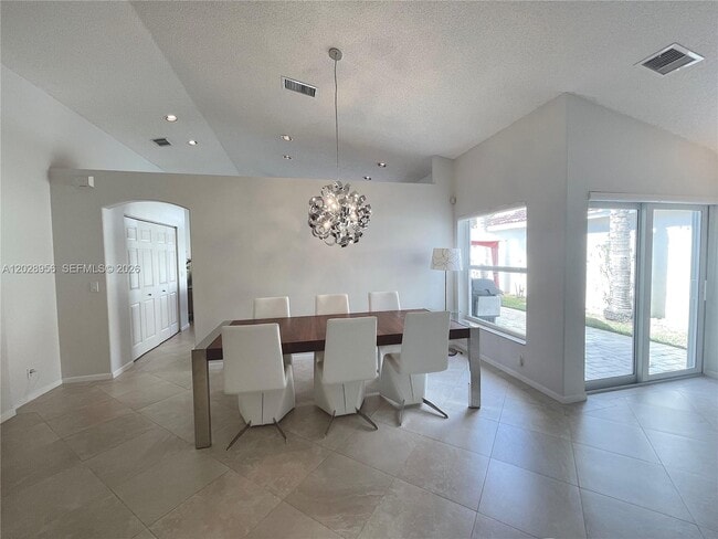Foto del edificio - 4923 SW 33rd Way