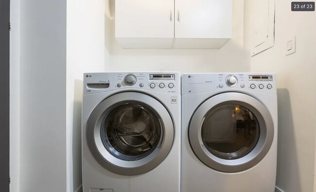 Foto del edificio - Come home to this Modern 2-bedroom Townhome in West Hollywood!