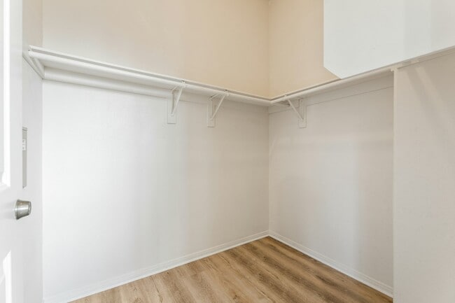 Building Photo - 1460 Patricia Ave