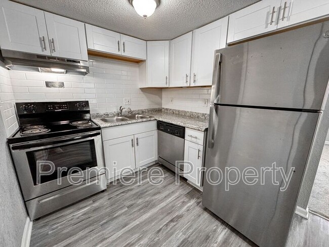 Foto del edificio - 5230 NE Barnes Ave