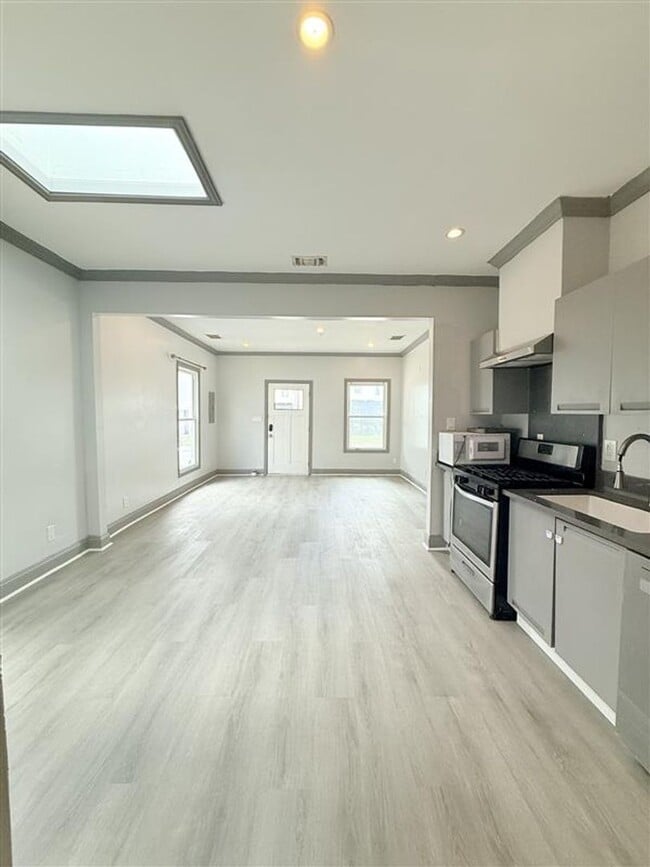 Photo - 941-941 Bayonne St Apartment