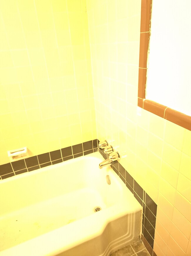 Foto del edificio - 6330 Gardenia St
