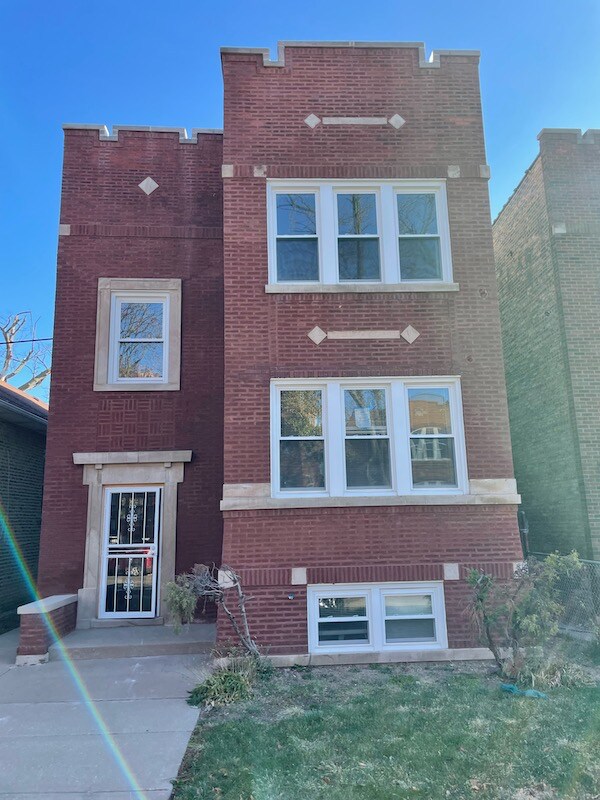 7821 S Marshfield Ave Unit 2, Chicago, IL 60620 Room for Rent in