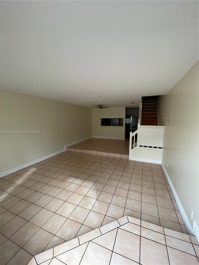 Foto del edificio - 2880 Belmont Ln