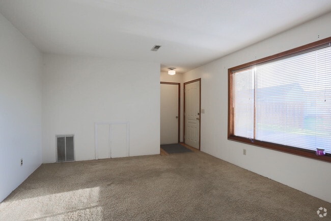 Interior Photo - Schilling Property Management